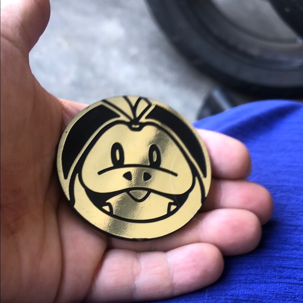 Pokemon Gold Trading Card Coin